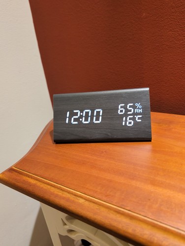 Digital led alarm clock - led, wood